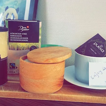 Charming Older House With Private Parking