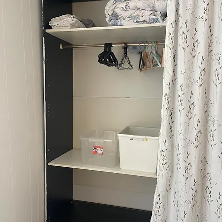 アパート Charming Older House With Private Parking *