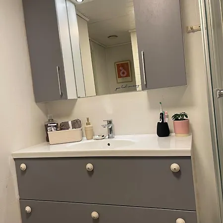 Charming Older House With Private Parking Διαμέρισμα Στάβανγκερ