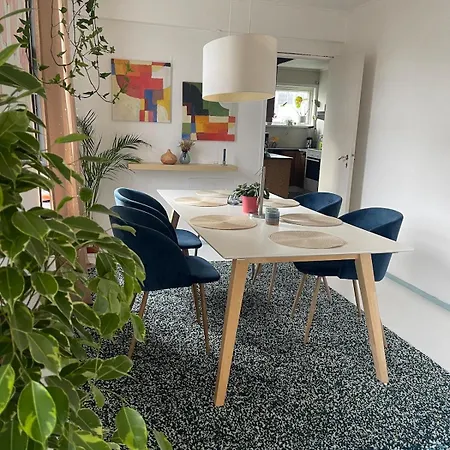 Апартаменты Charming Older House With Private Parking