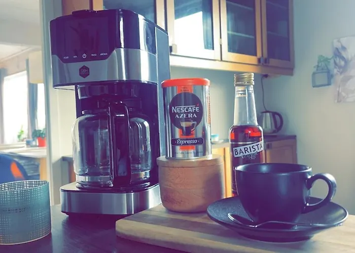 Charming Older House With Private Parking Apartment